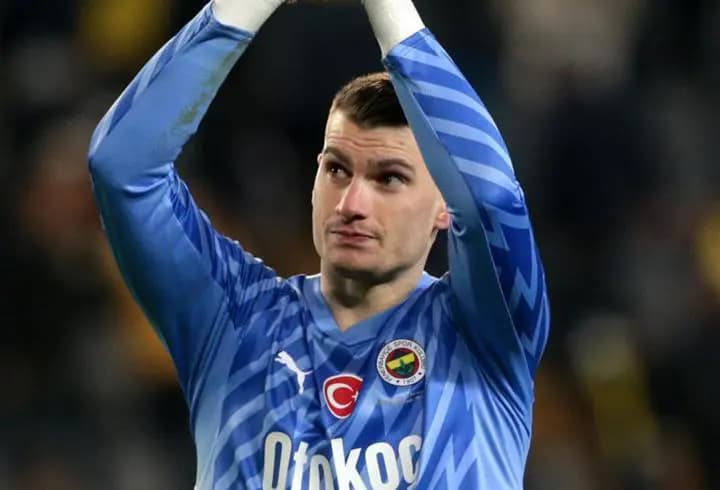 Fenerbahçe'de kadro dışı, Barcelona'da yedek olacak! Livakovic'e veda...