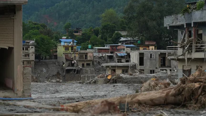 Nepal'deki selde hayatını kaybedenlerin sayısı 469'a çıktı