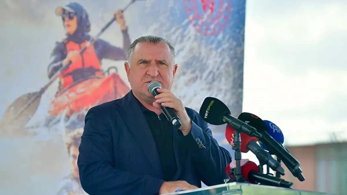 Osman Aşkın Bak: Her şey çocuklarımız ve gençlerimiz için