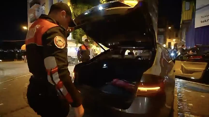 İstanbul'da polis dronlarıyla havadan güvenlik denetimi