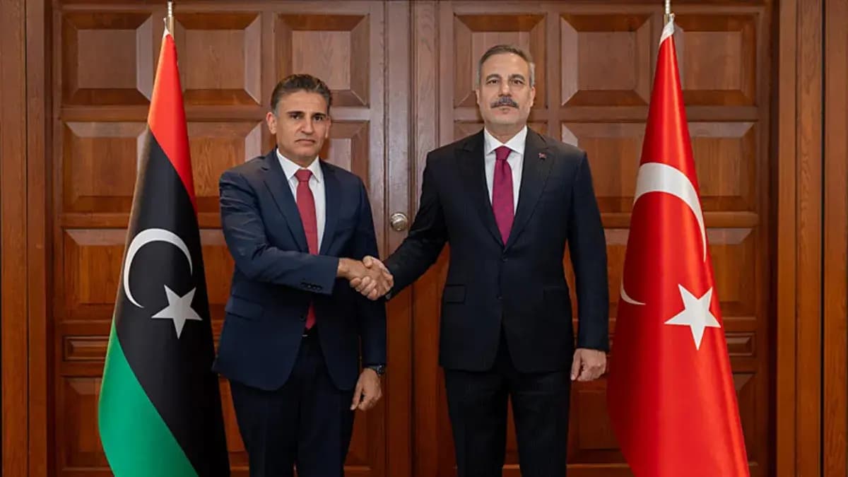 Bakan Fidan Libya Genelkurmay Başkan Vekili Nemruş ile bir araya geldi
