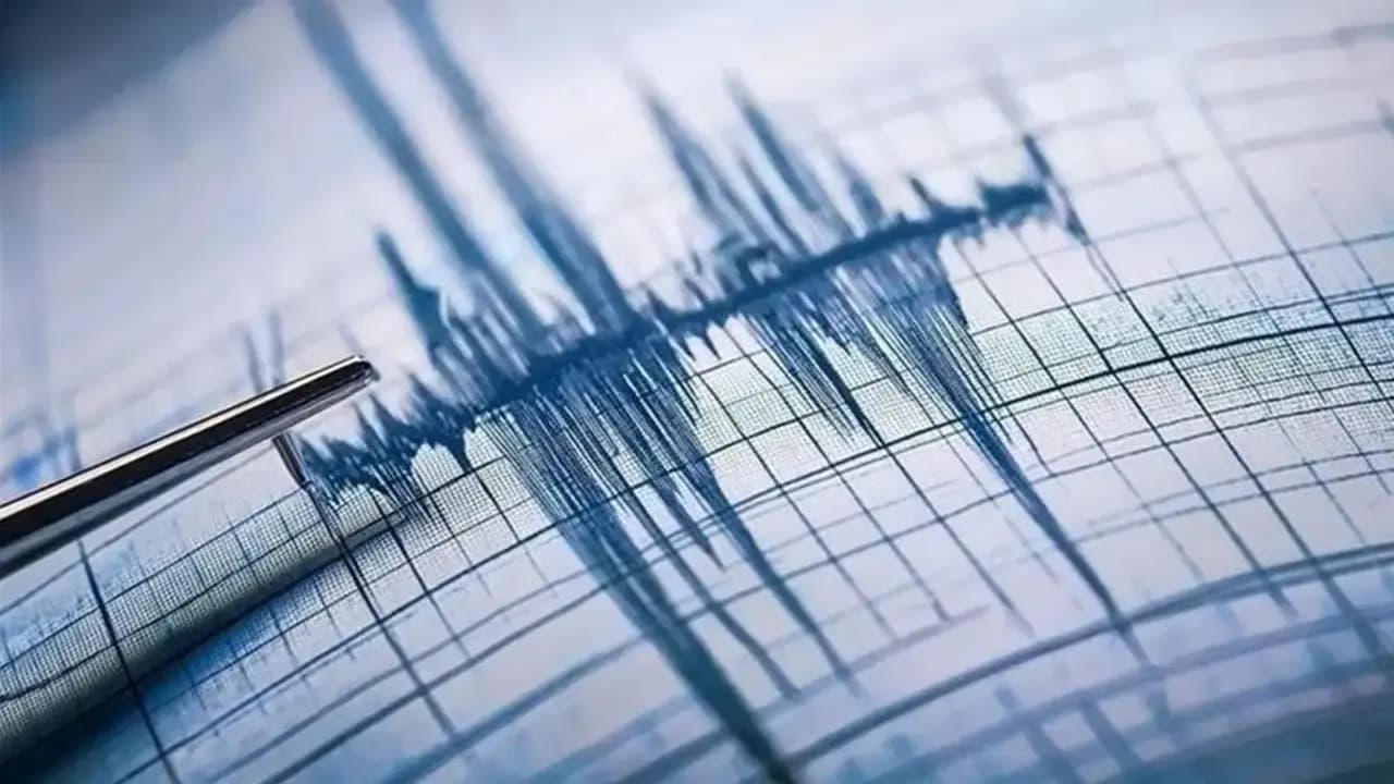 İstanbul'da 117 deprem: Kandilli'den 'deprem fırtınası' açıklaması