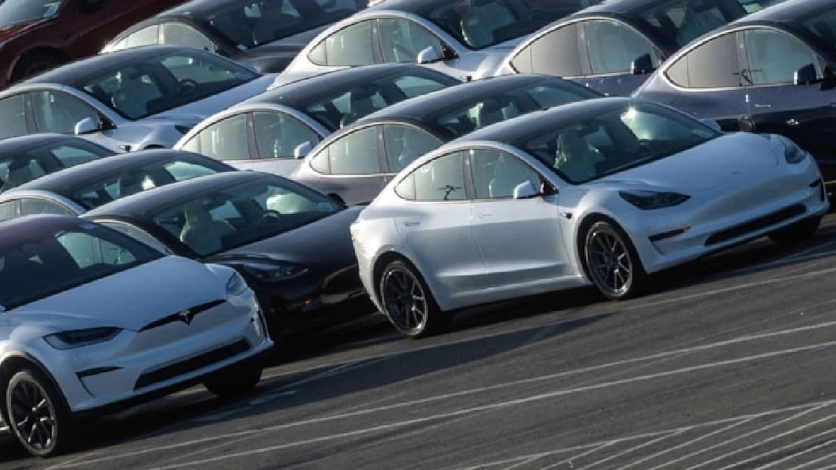 Milyonlarca araç servise çağrılıyor: Tesla dahil 11 otomotiv devi listede