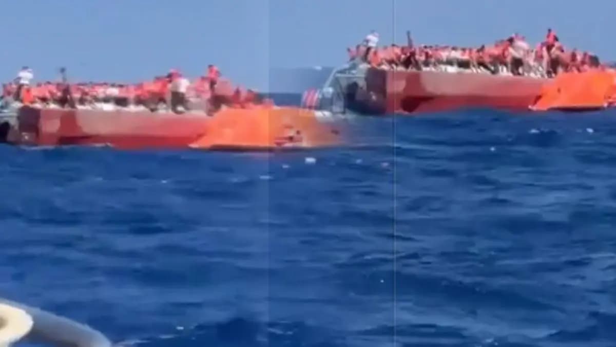 Girne açıklarında yolcu gemisi alabora oldu!