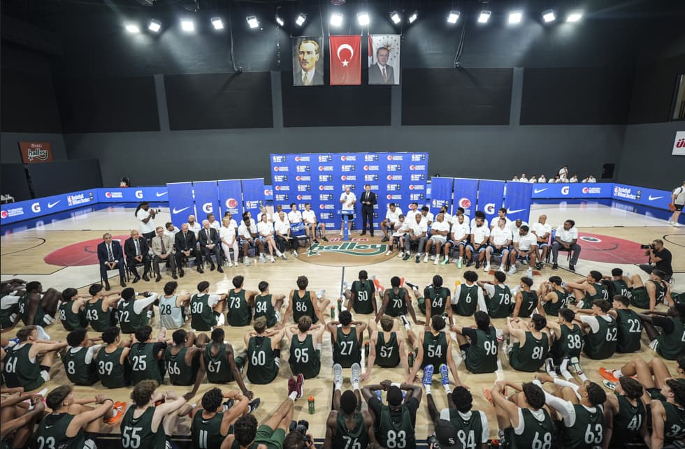 BWB Next Up basketbol kampı İstanbul'da başladı
