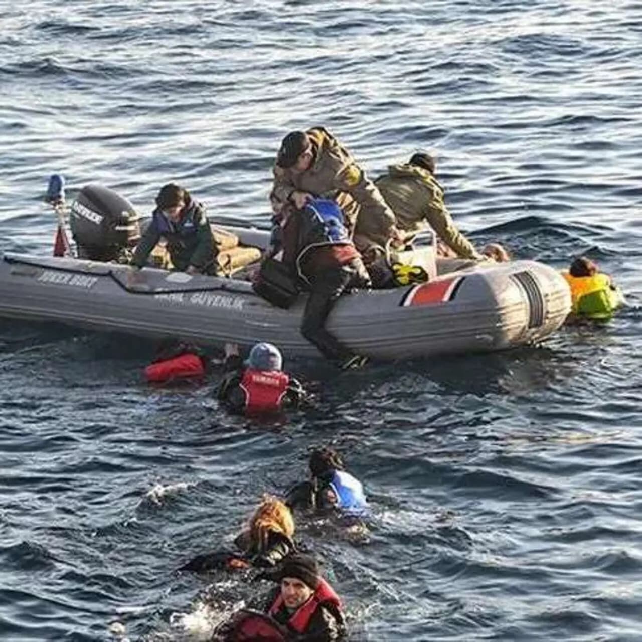 29 düzensiz göçmen yakalandı
