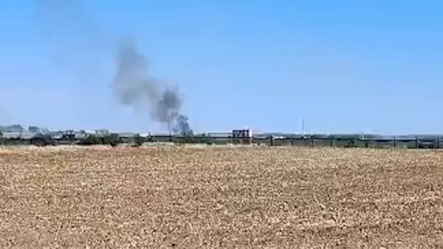 Macaristan'ın Szolnok kenti yakınlarında savaş uçağı düştü