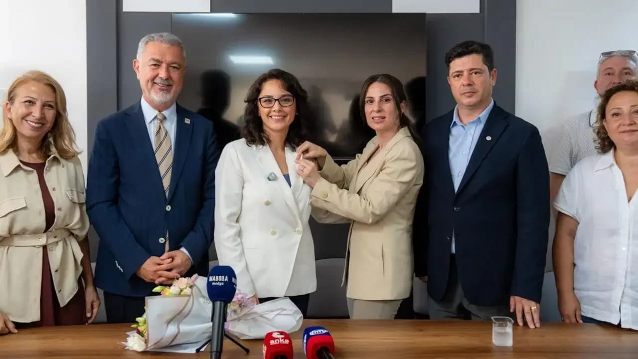 CHP'den istifa etti: Menteşe Belediye Başkanı Gonca Köksal Aras, YENİ Parti’ye katıldı