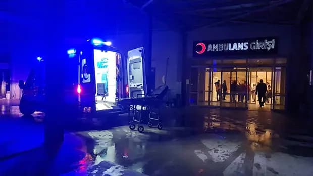 Aydın'da kontrolden çıkan minibüs tarlaya uçtu: 1 ölü, 2 yaralı