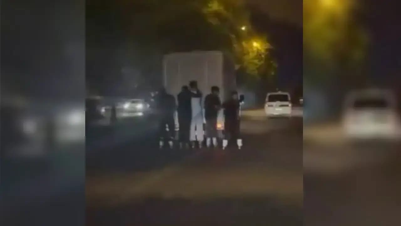 Diyarbakır’da 5 gencin tehlikeli paten yolculuğu kameraya yansıdı