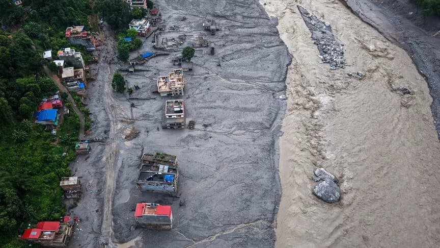 Nepal'deki selde hayatını kaybedenlerin sayısı 579'a çıktı