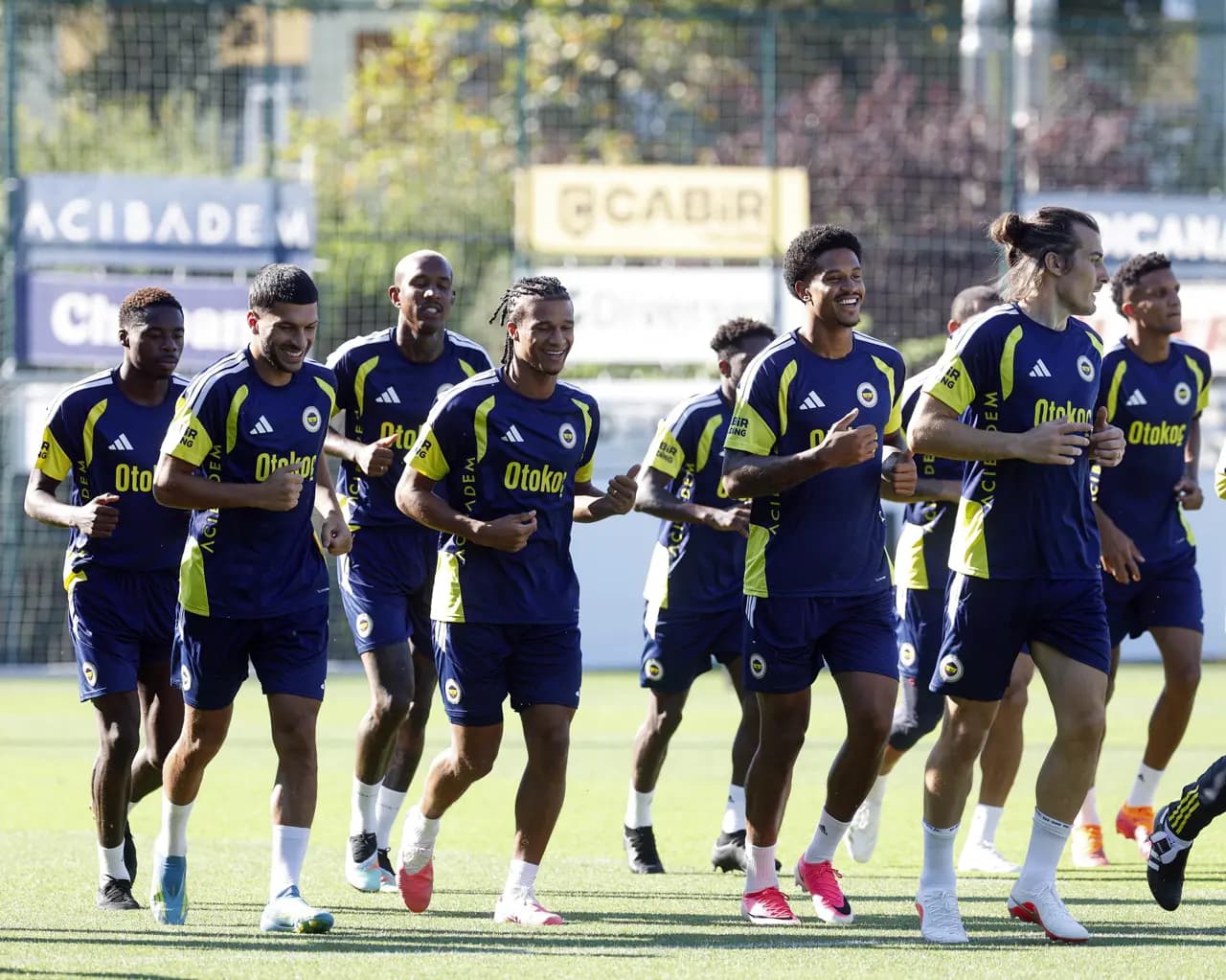 Fenerbahçe'nin yıldızı bavulunu topladı, ülkeden ayrılıyor