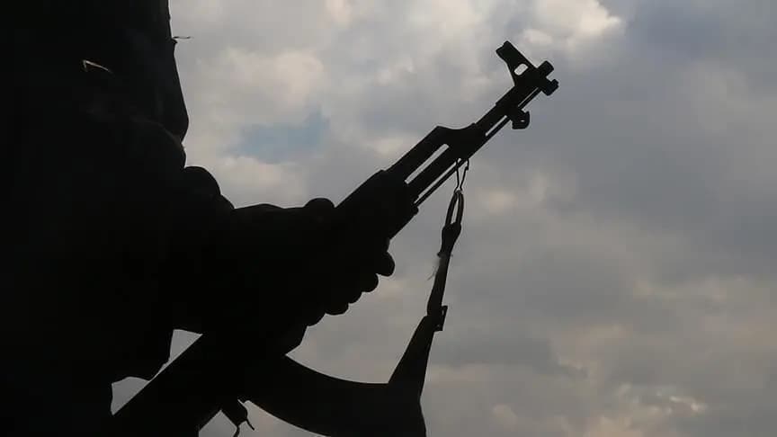 Terör örgütü YPG’den "kendisini feshettiğine" ilişkin açıklama