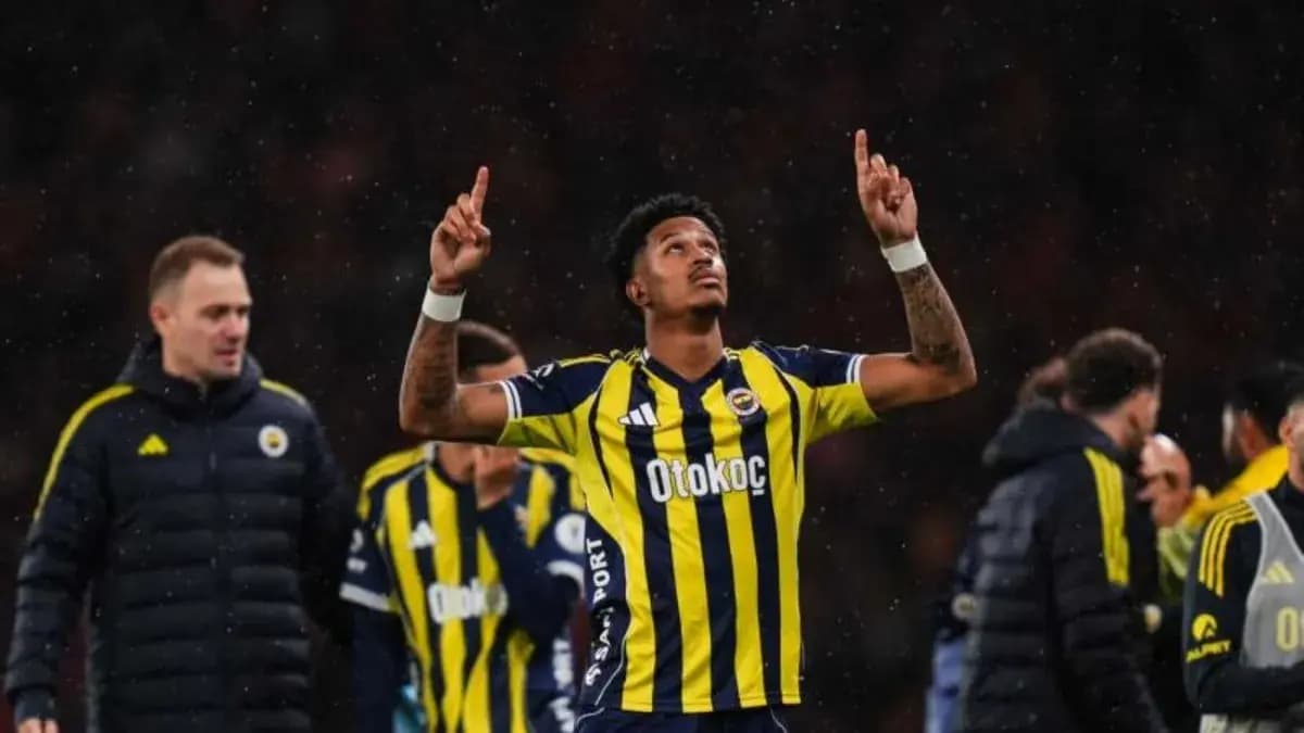 Anlaşma tamam! Jayden Oosterwolde Roma yolcusu...
