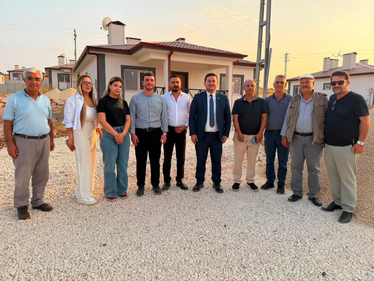 Gaziantep’te üç buçuk yıllık mağduriyet: Evleri yapıldı, hayatları konteynere mahkûm edildi