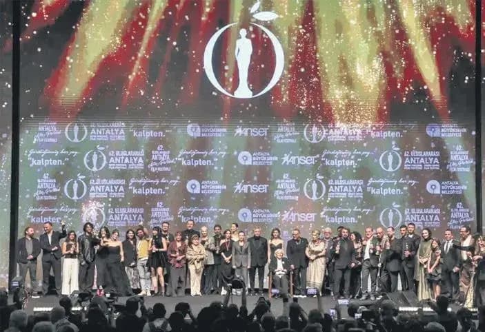 Portakalı soydular şimdi çekirdekleri sayacağız