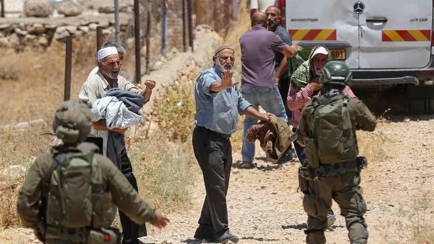 İsrail ordusu ve Filistin topraklarını gasbeden İsrailliler, Batı Şeria'da 9 Filistinliyi yaraladı