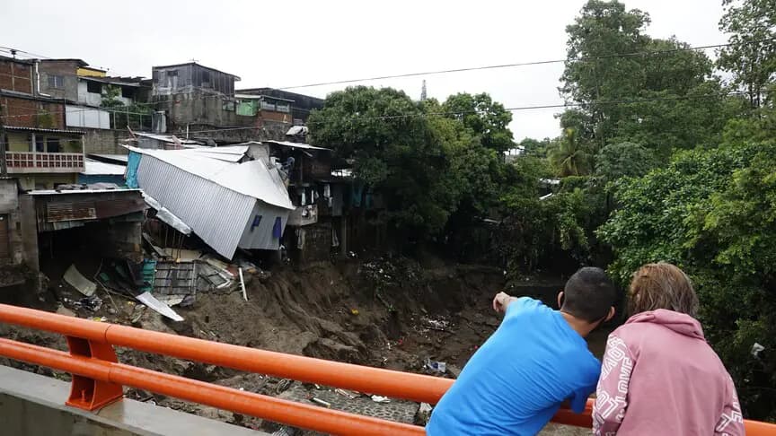 El Salvador'da El Nino kaynaklı iklim olayları nedeniyle "kırmızı alarm" ilan edildi