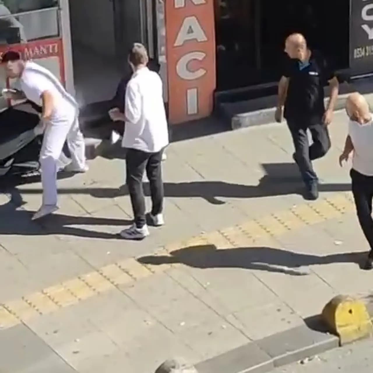 Kıskançlık vahşetinde acı haber geldi! Eski kız arkadaşına kurşun yağdırdı!