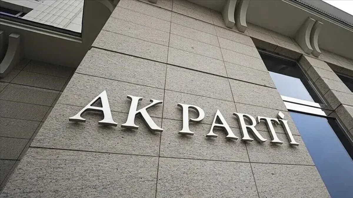 AK Parti'de 4 il başkanlığına atama yapıldı