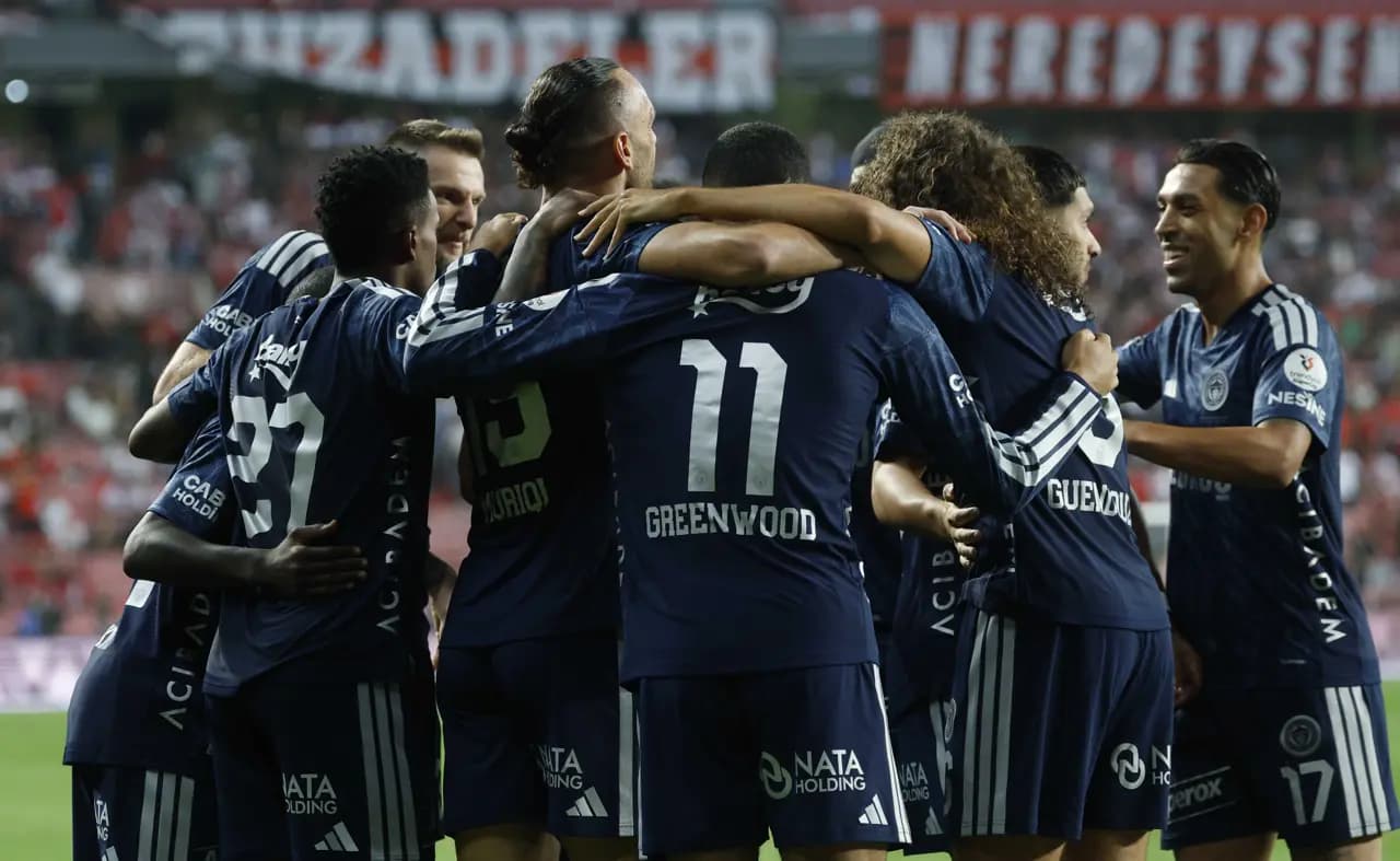 Fenerbahçe Şampiyonlar Ligi kadrosunu açıkladı, listede sürpriz var