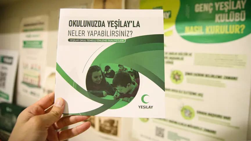 Yeşilay yeni dönemde Adana'daki 500 bin öğrenciye bağımlılıkla mücadeleyi anlatacak