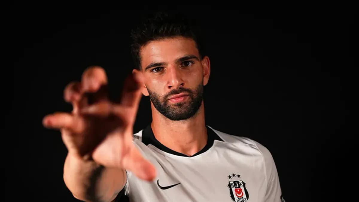 Beşiktaş’ta Ümit Akdağ’dan milli takım sözleri! Romanya’nın davetini açıkladı