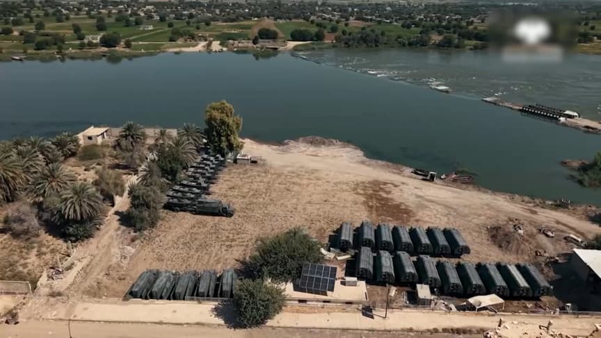 Mehmetçik, Suriye'de Fırat Nehri üzerine yüzer köprü kurdu