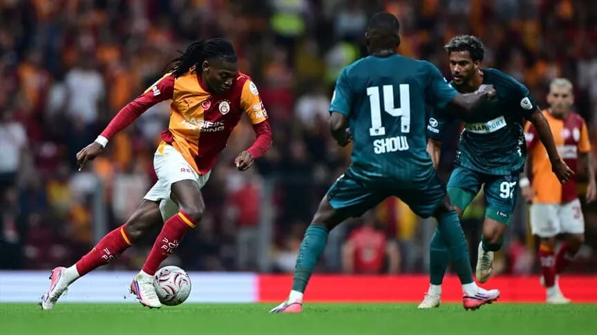 Galatasaray, kaptan Abdülkerim'in golüyle Kocaelispor'u 1-0 yendi