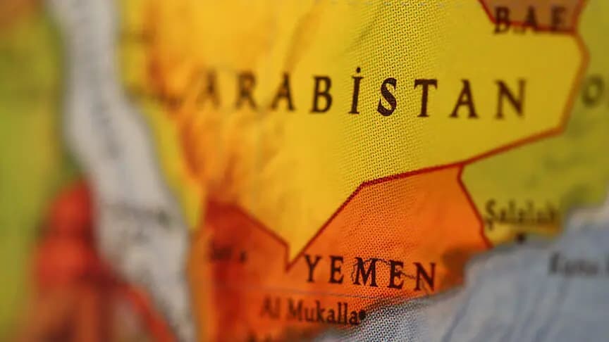 Yemen'de hükümet güçleri: Husilere ait hedefler vuruldu, 5 İHA düşürüldü