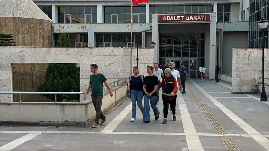 Kahramanmaraş'ta okul saldırısı davasında tahliye edilen sanık anne yeniden tutuklandı