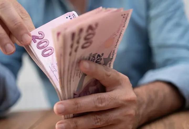 MEMUR EMEKLİSİNE SEYYANEN ZAM SON DAKİKA: Memur emeklisi, SSK ve Bağ-Kur emekliye ek zam gelecek mi? AYM kararıyla geriye dönük ödeme yapılacak mı?