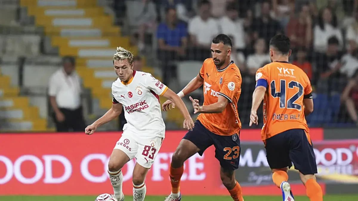 Galatasaray'da Aleksey Batrakov ilk kez 11'de!