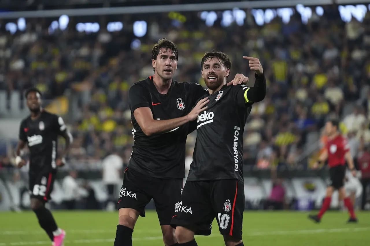 Beşiktaş’ın Kadıköy’de kazandığı büyük zaferin perde arkasında çok çalışmak yatıyor! Tesadüf değil, alın teri