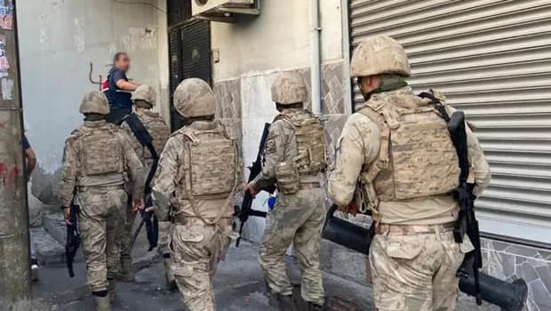 İstanbul'da terör operasyonu: 39 gözaltı