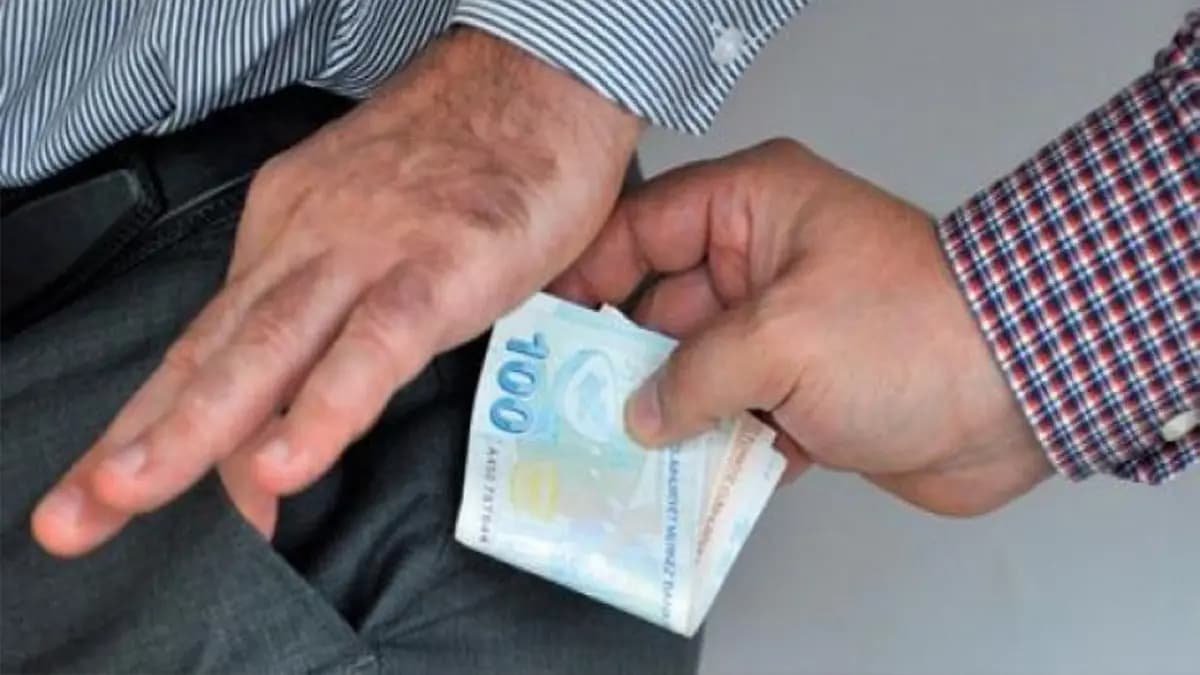 Yargıtay’dan rüşvet kararı: Bu teklif suç sayılmadı