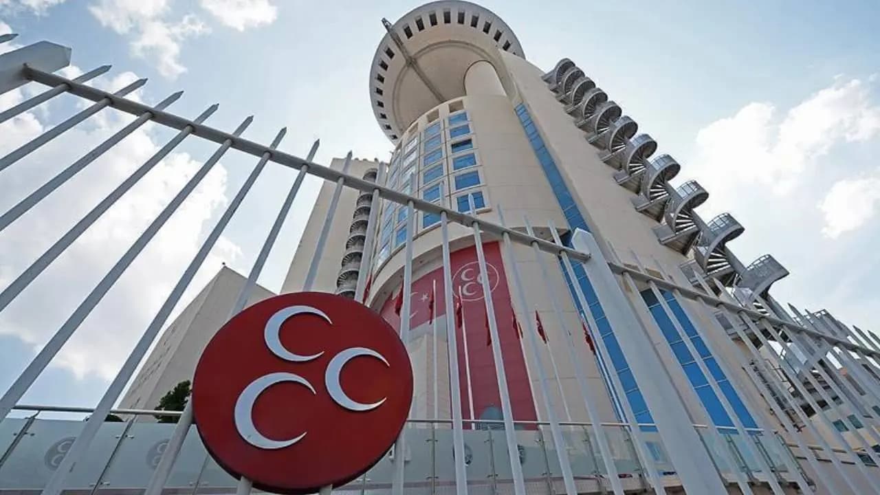 216 bin liralık kira şoku: MHP ilçe başkanlığı için icra takibi