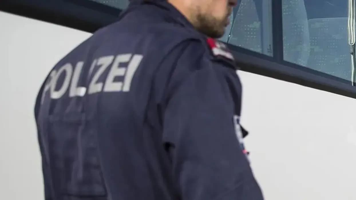 Almanya'da tren istasyonunda patlama! Yaralılar var