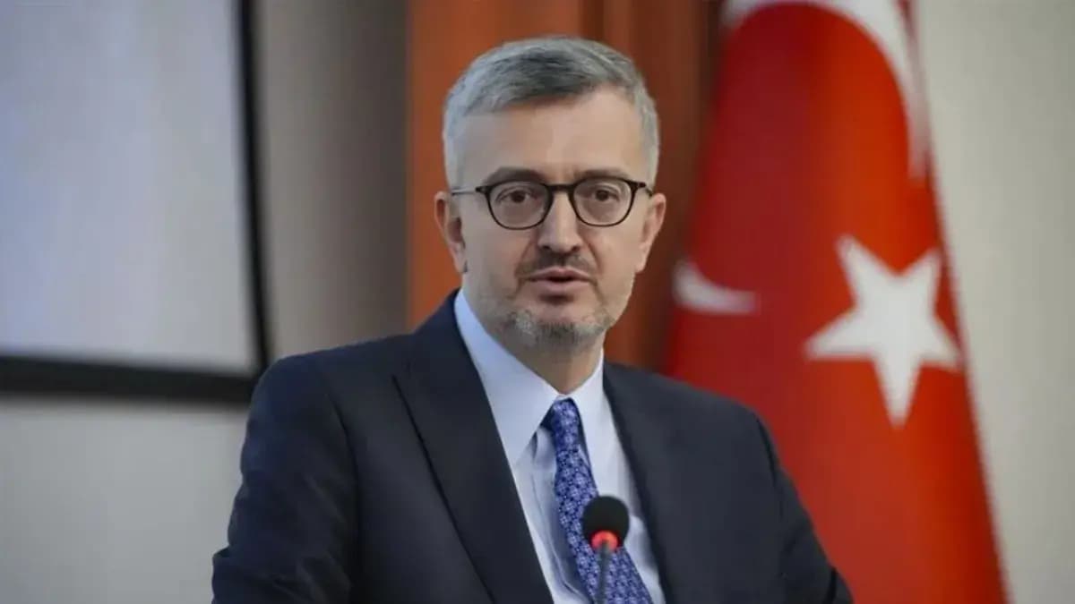 Burhanettin Duran'dan 27 Mayıs mesajı: "Menderes, Zorlu ve Polatkan'ı rahmetle yad ediyorum"