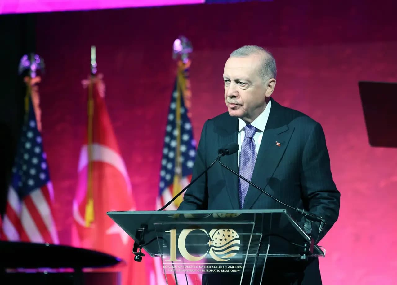 Başkan Erdoğan'dan Dostluk Resepsiyonunda net mesaj: Türkiye krizlere karşı istikrar adası bir ülkedir