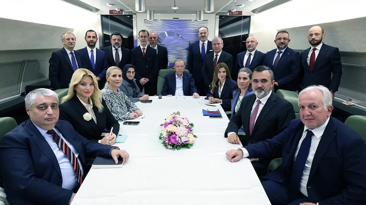 Erdoğan rahatsız oldu... DEM Partililere uçaktan mesaj yolladı