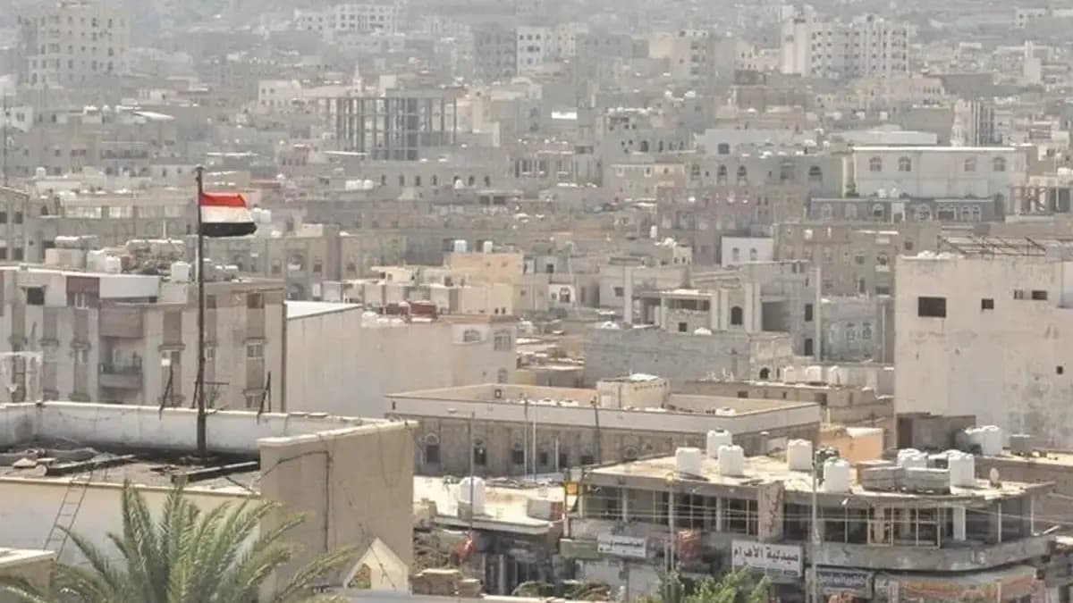 Yemen'de Husilerden sivillere füze saldırısı: Ölü ve yaralılar var