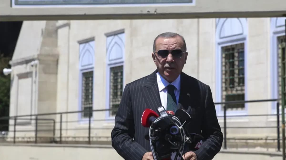 Başkan Erdoğan cuma namazını Hz. Ali Camisi'nde kıldı