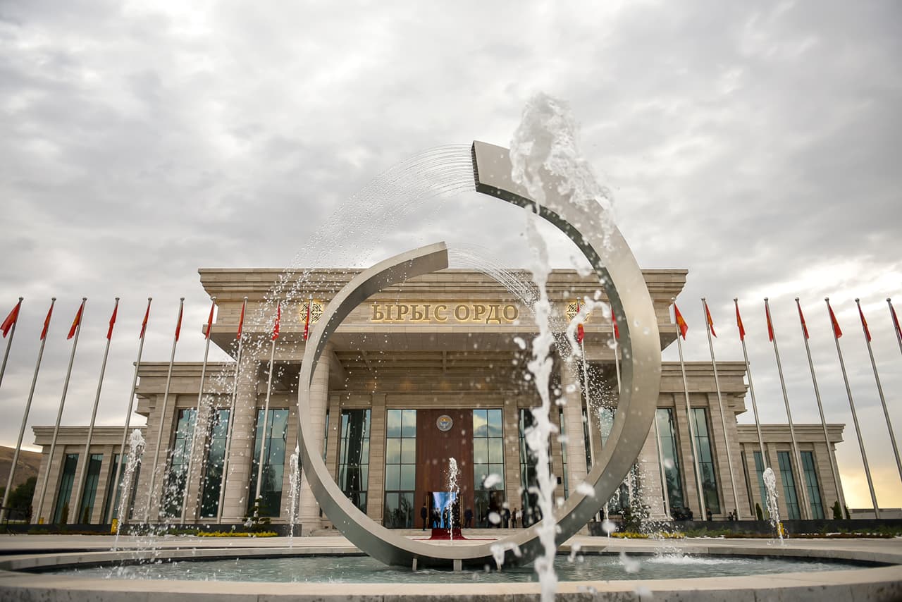 Kırgızistan'ın dönem başkanlığında ŞİÖ Devlet Başkanları Konseyi Toplantısı Bişkek'te başladı