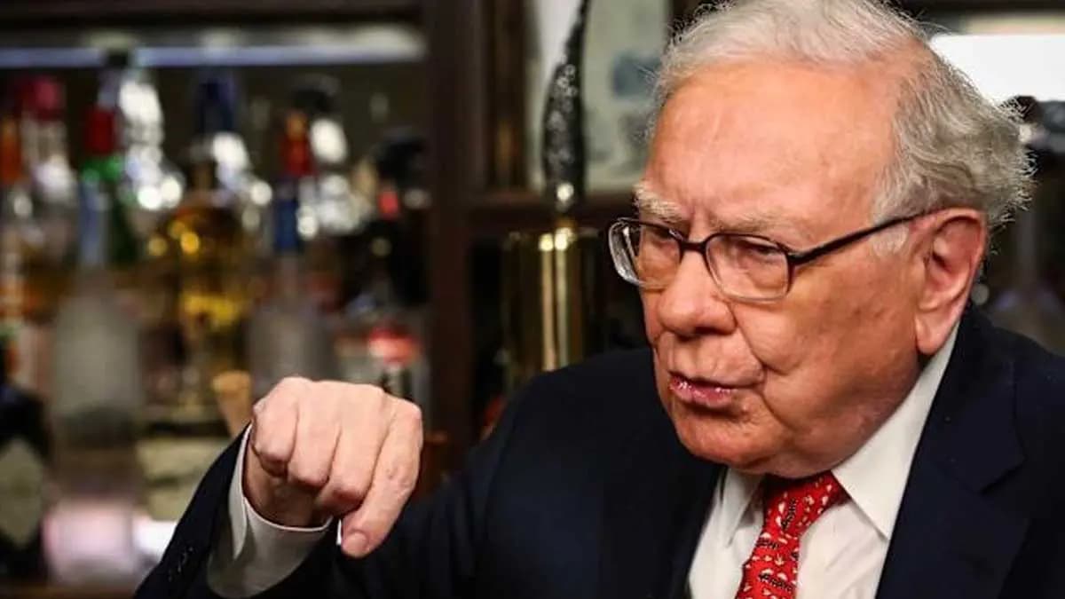 Eğer piyasa çöküşü geliyorsa, milyarder Warren Buffett'a göre yapmanız gereken tek şey