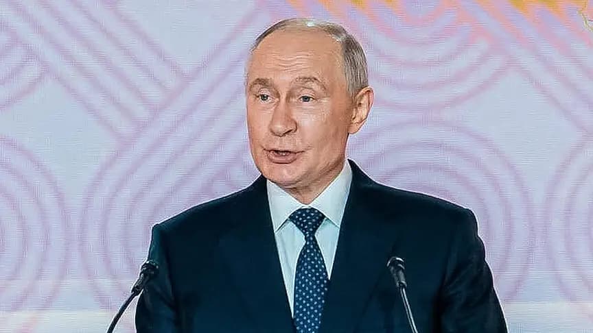 Putin: "İran'a gerekli yardımı sağlamaya çalışıyor, ihtiyaç duyduğu ürünleri tedarik ediyoruz"