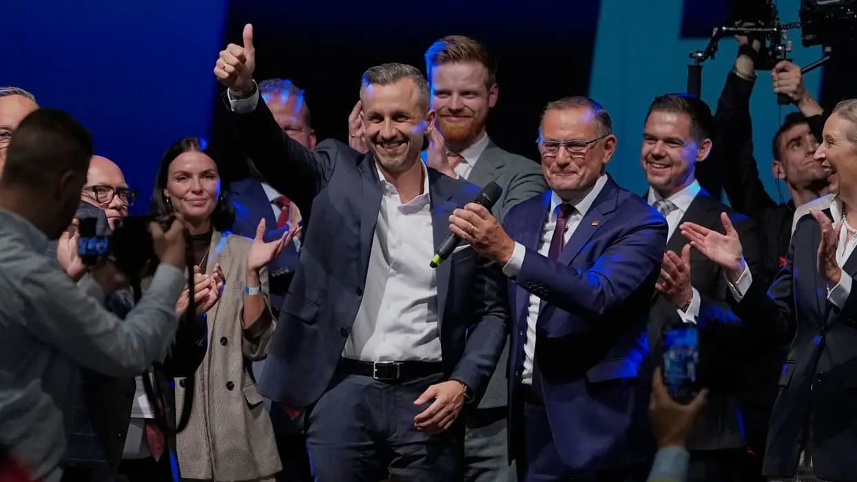 Almanya'da AfD fırtınası! Oyların yüzde 44'ünü aldı