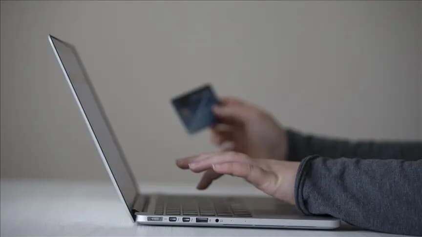Dijital ortamdaki ticari faaliyetlere yönelik bildirim yükümlülüğünde düzenleme yapıldı