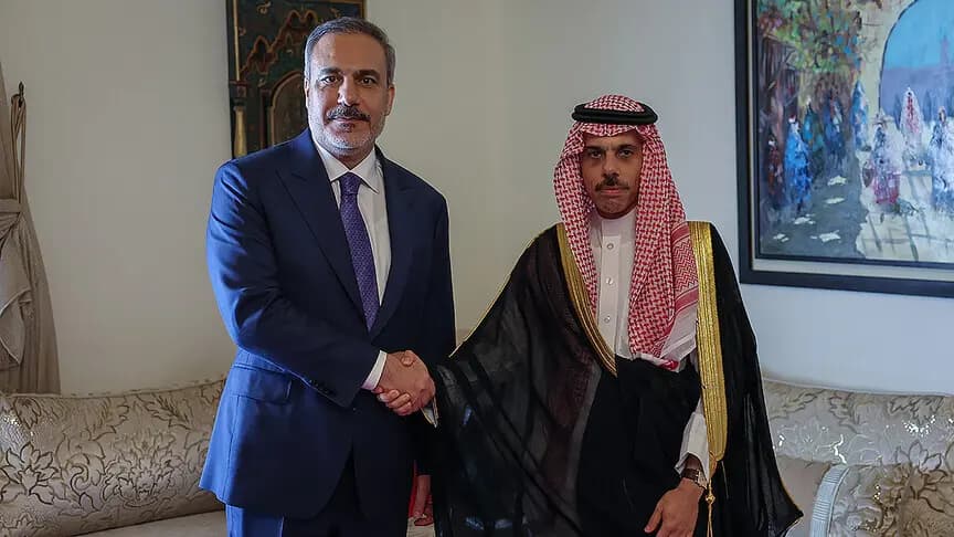 Bakan Fidan, Suudi mevkidaşı ile Suudi Arabistan'ı hedef alan son saldırıları görüştü