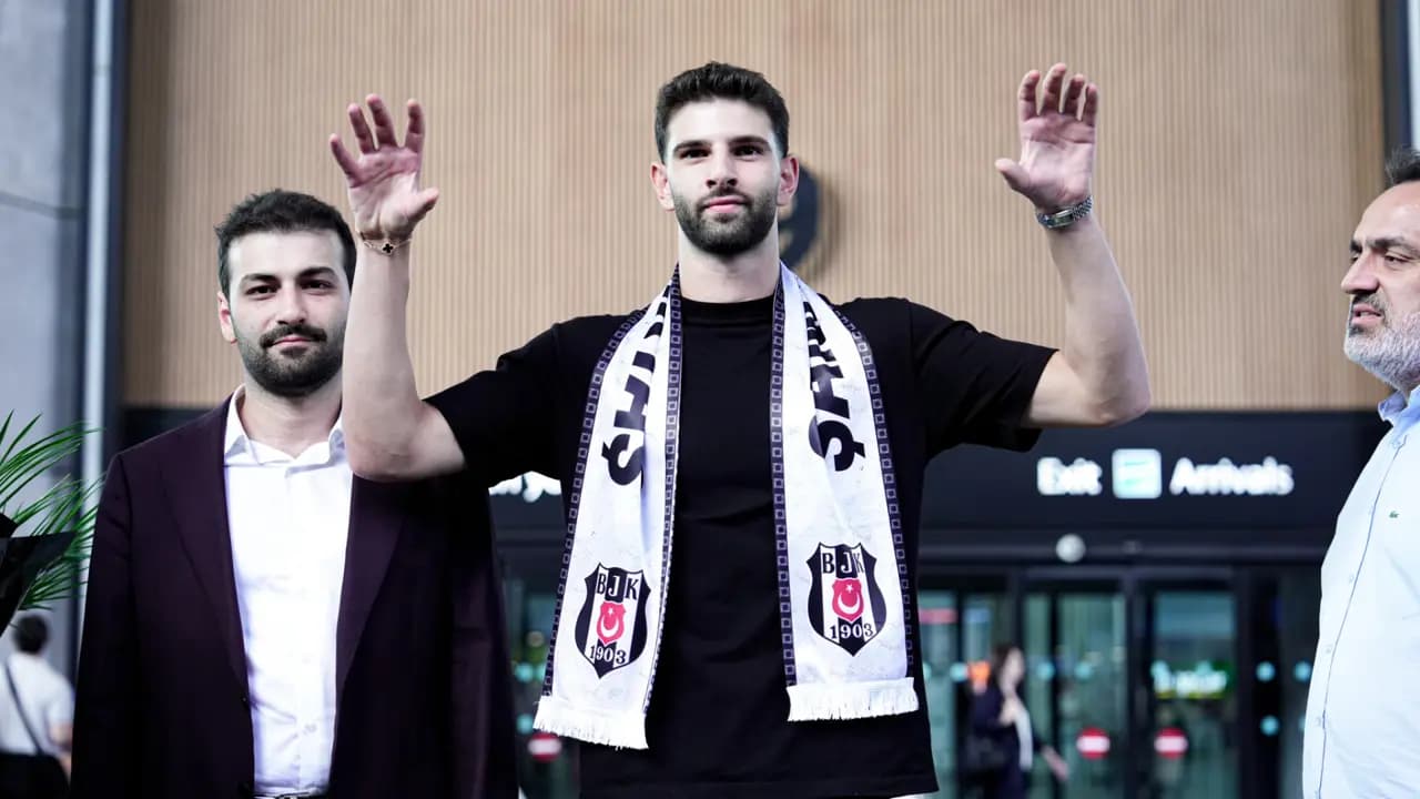 Ümit Akdağ, Beşiktaş için İstanbul'da!